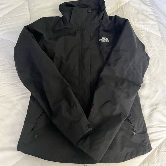 The North Face Jackets & Blazers - NorthFace black rain shell size medium